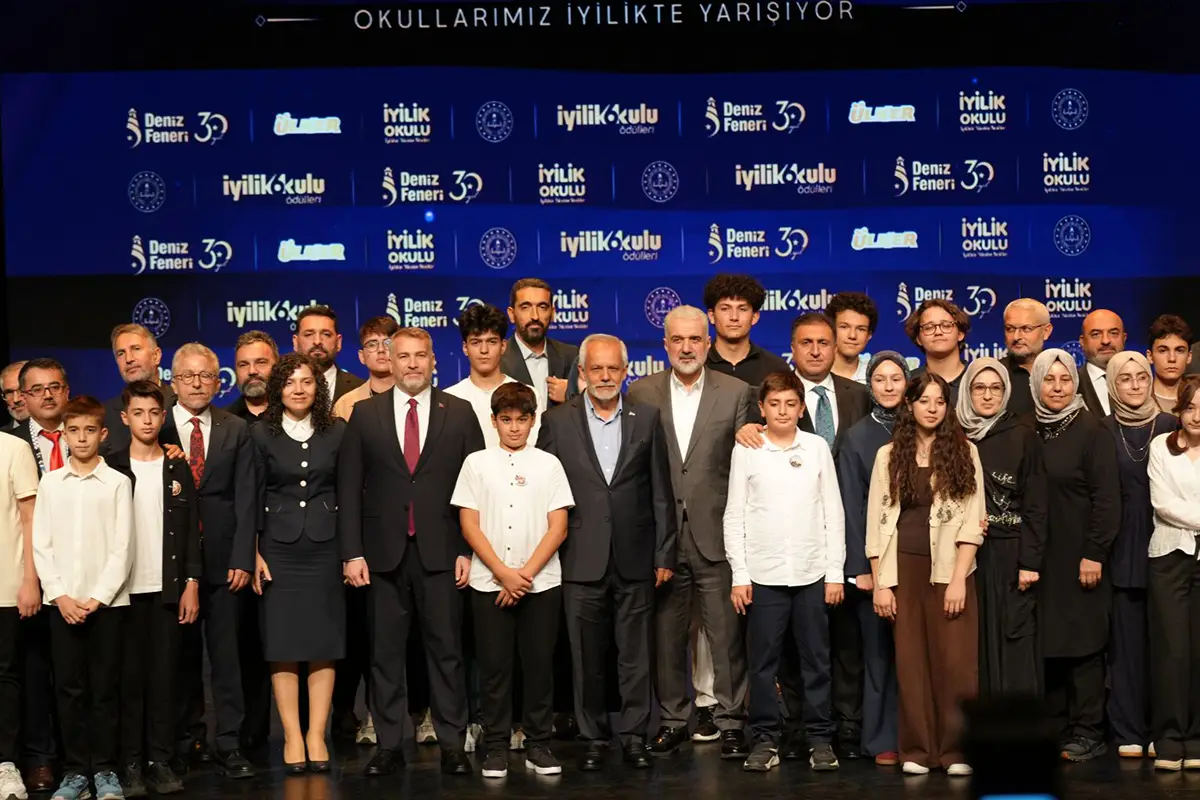 İyilik Okulu projeleri AKM’de ödüllendirildi