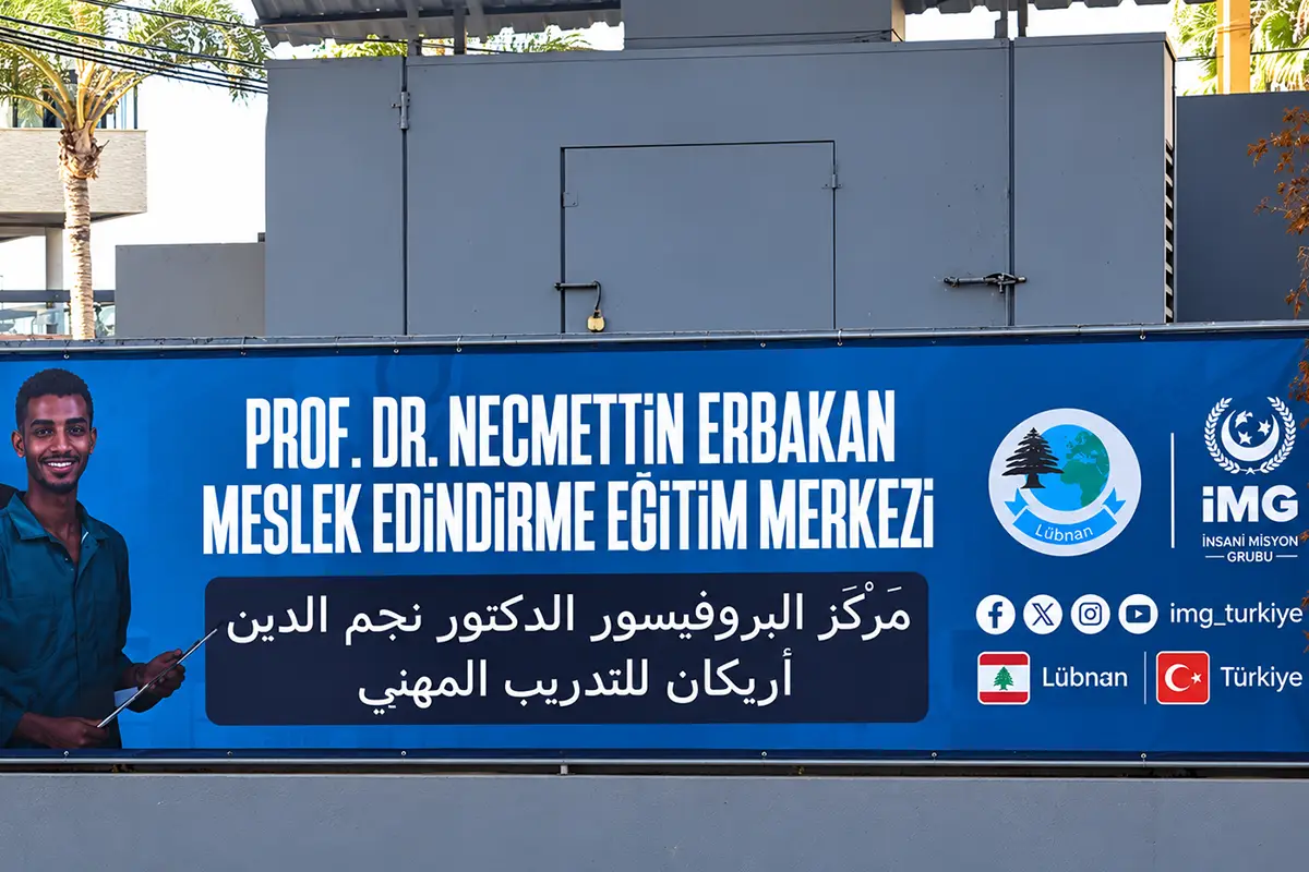 Lübnan’daki Filistinli gençlere mesleki eğitim