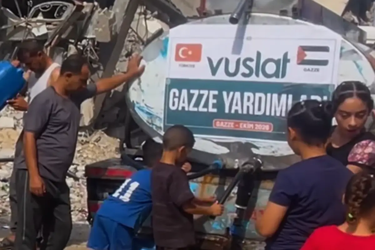 Vuslat Derneği Gazze'ye Su Tankerleriyle Ulaşıyor